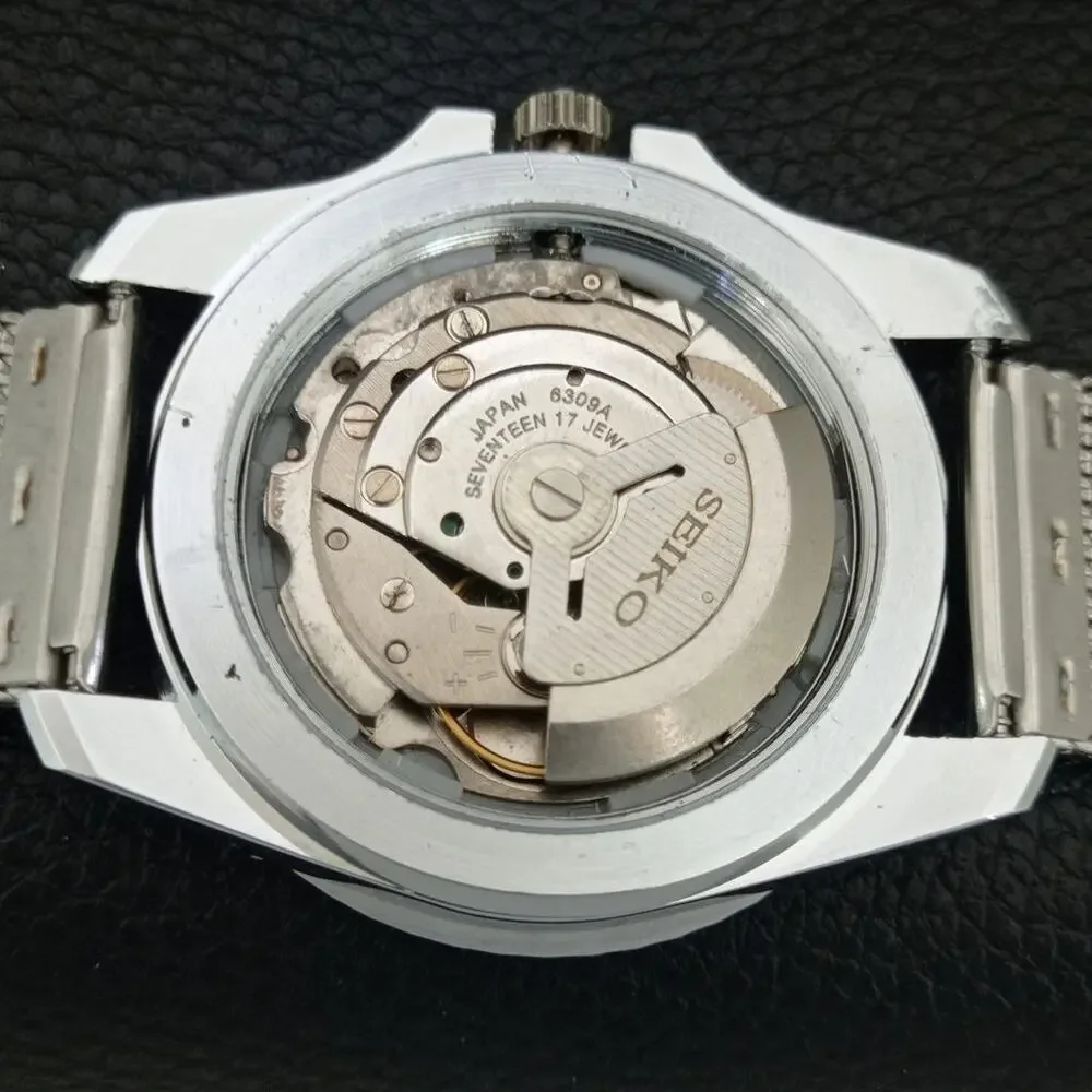 Vintage 1984 Seiko Diver Automatic Mens Silver Watch W/daydate & White accents